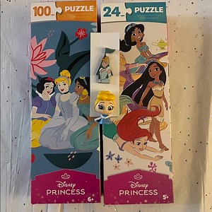 Disney 4pc BUNDLE  Cinderella: Pin, Doorable & 2 Puzzle