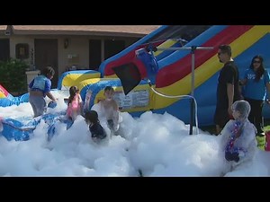Rent water slides, bounce houses at Jolly Jumpers | FOX 10 AZAM
