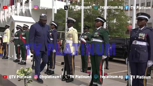 Gen Musa resumes office as Minister of Defence gets rousing welcome from staff | TV Platinum