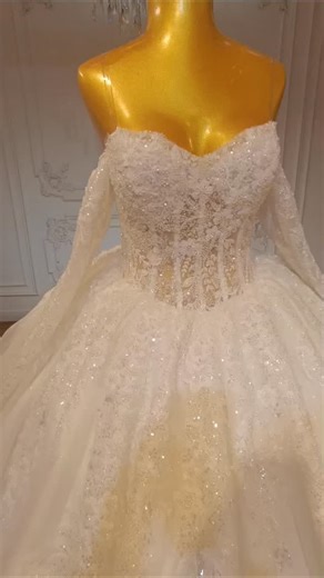 Mohamed yaseen on Instagram‎: "🔥 New Collection التواصل خاص او واتساب 01060728200 #محمدـياسين #فستان #زفاف #فستان_فرح #مصمم_ازياء ازياء_عرائس تفصيل_فستان_زفاف محمد_ياسين بدلات_عرائس فساتين_اعراس عرايس زفاف_ملكي فستان_ناعم Wedding dress mohamed_yaseen Dress detailing The bride_dress Fashion_designer Robe_de mariage Vestido_de_novia gelinlikler vestidos_de_capina Hochzeitskleider Прополка_платья onkruid_rokke gaun penyiangan abiti_da_sarchiatura"‎