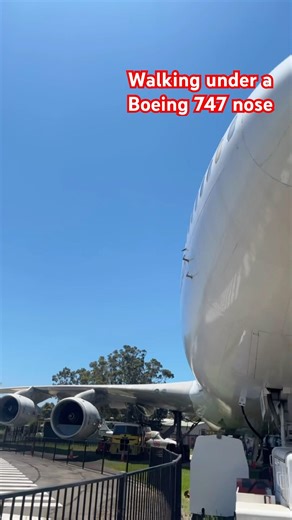 Qantas Boeing 747-400 #qantas #boeing747 #boeinglovers #boeing747400