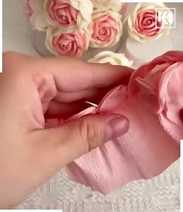 Easy Crepe Paper Flower Craft