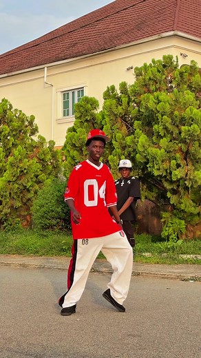 Moonwalk Tutorial for Beginners: Learn the Moves!