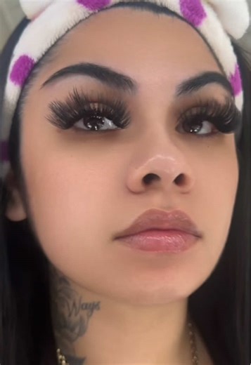 Complete Guide to 25mm Lash Clusters Tutorial