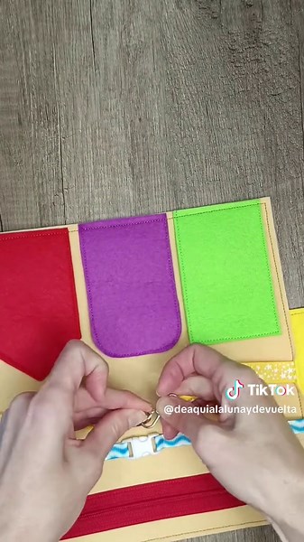 Libro sensorial personalizado para bebés