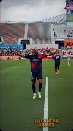 🔥🔥🔥Momentos que solo el fútbol regala 🔥🔥🔥‪@houstondynamo‬ ‪@mls‬ ‪@LaCanchaGamer‬