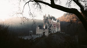 13 Supposedly Haunted Castles Around the World