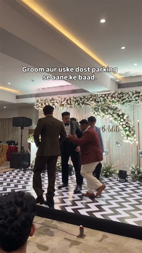 P r a s a d G u n d on Instagram: "Parking me ek khaas sharbat tha! . . Choreography: @prasadgund8 yours truly @prasadgund8 @karan_scenario suits by @vickytailors {parking, weddings, dance, malhari, choreography, cocktail party, suits}"