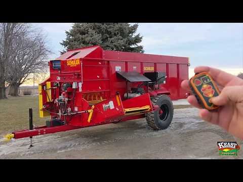 Remote Controlled Schuler HF315 Feed Wagon!