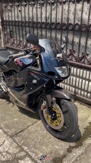 Type : NINJA RR 2012 Price : RP 48.000.000 Status : FORSALE code : - Loc : JAKARTA Spek : 🔥 FOR SALE – Ninja RR 2012 🔥 Kondisi siap pakai, spek rapi, surat lengkap. Tinggal gas. 📄 SURAT-SURAT SS lengkap sampai faktur Nomor rangka & mesin aman Minus pajak off 🛠 Kondisi Mesin sehat & responsif Body mulus Baru repaint Warna asli hitam ⚙ Upgrade Part Velg RCB Shock RCB Disk depan PSM Disk belakang NMAX Ban Pirelli Rosso Sport Kaliper depan Brembo 4P Kaliper belakang Brembo 2P Master rem NX4 Slan