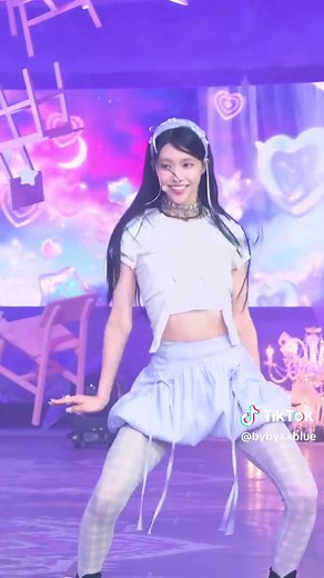 Illit Yunah ‘magnetic’ fancam #illit #YUNAH
