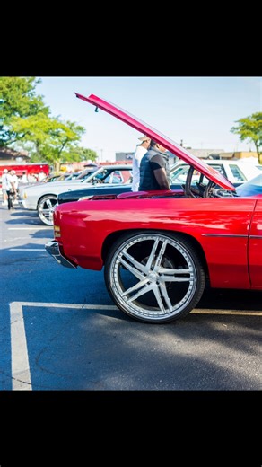 Pc Custom Car Show Donks #oldschoolcars #chevy #carshow
