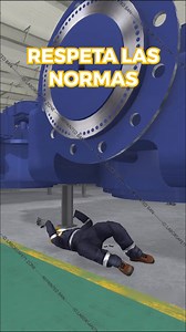 1.7M views · 13K reactions | ⚠️ Un error que pudo evitarse. Las normas de seguridad están para cumplirse. Mira este accidente y dinos en los comentarios qué falló.  No pongas en riesgo tu vida. La prevención es la clave para un entorno laboral seguro. #PrevenciónDeRiesgos #AccidentesLaborales #SeguridadLaboral #TrabajoSeguro #EPIs #ProtecciónLaboral #IndustriaSegura #Albacete #SeguridadPrimero #TrabajoSinRiesgos | Integral De Riesgos Laborales | Facebook