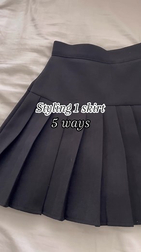 Black Pleated Skirt Styling Ideas