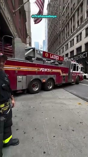 NYC Firefighters Reverse Giant Trucks Like It’s Nothing!