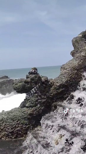 Spotting the Majestic Tanah Lot Temple in Bali