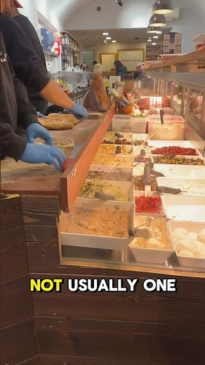 I visited the BEST sandwich shop in the world in Florence, Italy 🇮🇹✨ #shorts #foodie #foodblogger