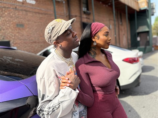 When “Khaotic the lead barber” invites Nina to Kountry Wayne’s Comedy Show! | Kountry Wayne