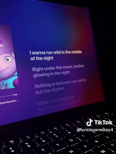 Dancing In The Dark by Rihanna - A Nostalgic Music Vibe