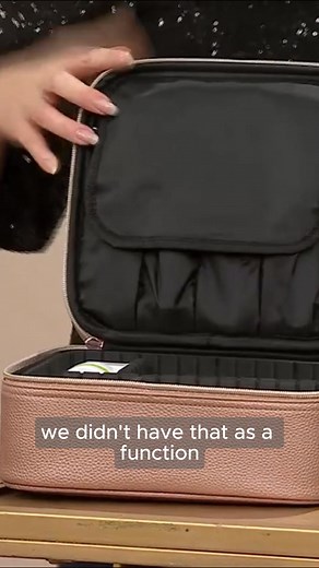 Revolutionise your makeup storage with the Tili two-tier vanity case! It boasts a unique zip-apart feature, allowing you to customize your storage space for all your essentials. Get yours now at https://www.qvcuk.com/.product.737743.html?cm_mmc=Social_Organic-_-FB_Q-_-actusdemo-_-xxx&cid=FB-OSCQ-actusdemo_737743&e16=737743 | QVC