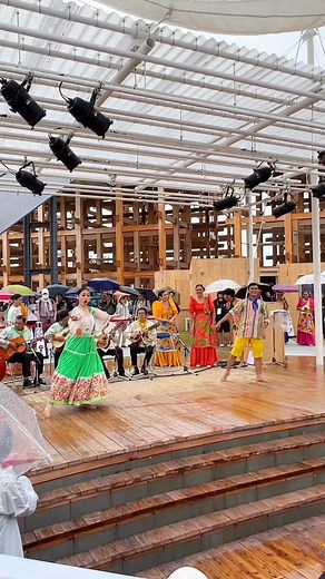 Binasuan Folk Dance of the Philippines🇵🇭at Osaka Expo 2025. The dancers balance glasses on their heads and in their hands while performing intricate steps and movements.The glasses are filled with rice wine.The dance is known for its display of skill, grace, and control as dancers strive to avoid spilling the glasses. Binasuan is often performed at festive occasions like weddings and celebrations. #fypreelsシ゚ #reelsviralシfb #reelsfypシ #Binasuan #Philippines #folkdance | Japan SpeciaL