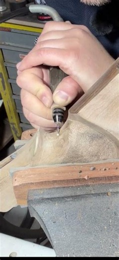 #carver #wood #woodworking #carving #checkering