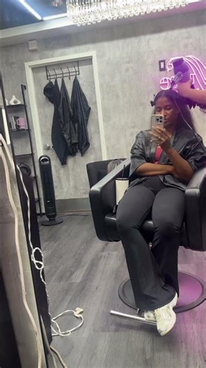 Microlink extension install #microlinksatlanta #atlantahair #microlinkextensions #hairextensions