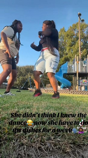 WE MADE A BET THAT IF I COULD DO THE DANCE & NOT MESS UP SHE HAVE TO DO THE DISHES FOR A WEEK🗣️OK WATCH OVER REAL QUICK🗣️😂YALL SEE HOW HARD I WAS CHEWING THAT GUM HUH😭 | Aeril Darby