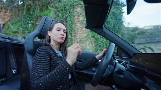 【Viktoria Gorska】参观西班牙马贝拉价值1150万欧元的现代别墅