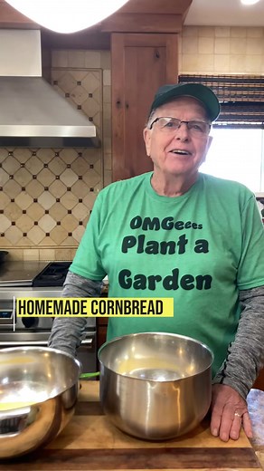 Homemade Corn Bread no flour#cornbread #ketorecipes #healthyeats #healthyrecipes | Farmerdeans