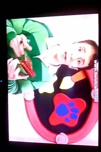 Blue's Clues - How to draw the color Red (Steve version)