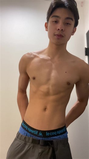 Thirst Traps at the Gym: Hot Boys and Aesthetic Vibes