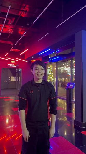 2K views | Introducing... An extra special occasion for two! The #ViP gift box! Exclusive lounge room! Complimentary dining! Unlimited cinema snacks!Luxury screen with reclining seats! Spread the joy this Christmas! Get your special someone a gift that is more than just a movie! https://bit.ly/CineworldCheltVIP | Cineworld Cheltenham | Facebook