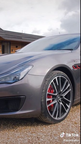 Maserati Quattroporte Trofeo | One Minute Review