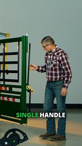 Looking for complete access to your cattle from front to back? Then the Arrowlock 88 Series Manual Squeeze Chute might be the one for you 😉 Want to connect with our experts to learn more? Comment below 👇, send us a dm, or visit our website! #arrowlock #cattle #CattleHandling #eatbeef #agriculture #agmorethanever #ranchlife #ProductShowcase | Arrowquip