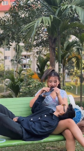 Xorem Golay on Instagram: "Nothing works better than flowers when she’s mad 🤗🤭 @gracy__thapa01 🥰🫶🏻 @sargunmehta @ravidubey2312 @dreamiyatadramaa @dreamiyatadramaa @avvysra @dannyonvox @avvyballagan @republikofmusik #dreamiyatamusicofficial #fanaakarrde"