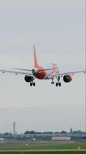 EasyJet Landing at Birmingham Airport (BHX) | #aviation #planespotting