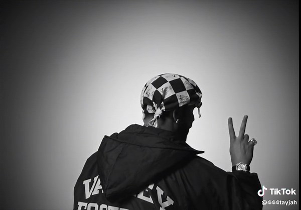 Nokia Music Video Featuring Drake Filmed on IMAX