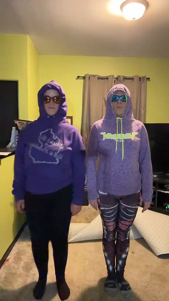 Charlie Raye (@charlierayemodeling)’s videos with Please Please Please - Sabrina Carpenter