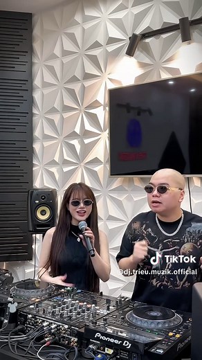 Mộng Hoa Sim Remix - Oanh Tạ & Tạ Triệu