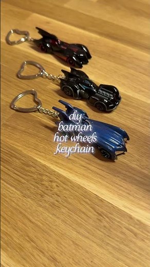 diy batman hot wheels keychain! #dccomics #batman #batfamily #dc #diy #diybatman #comics #hotwheels