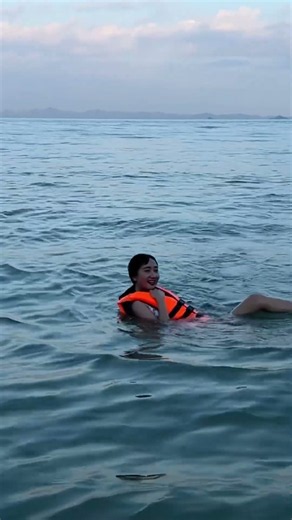 我在努力往回漂 #familytravel #泰国 #beach #thailand #travel #phuket #普吉岛 #ocean #traveldiary #泰国旅游