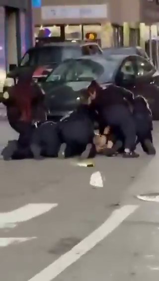 BREAKING🚨: Chaos at Ultra Music Festival time: Miami cops shoot a man in his 20s acting erratically outside the YVE Hotel Saturday morning around 7AM. Taser and pepper spray? Useless. Dude turns violent toward officers, so they had no choice but to fire. Suspect and one cop hurt and hospitalized. This is what happens when de-escalation fails in a city packed with festival crowds. Stay safe out there.