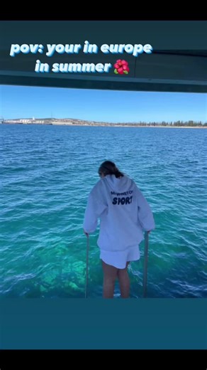 Exploring Europe with Aussie Girls: Travel and Style