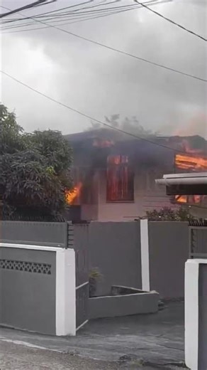 House on fire along Boundary Road, El Socorro