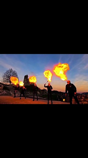 Saisonrückblick 2024 🔥 die Saison war mega, wir freuen uns schon auf 2025 💪🏻🔥😈 #krampus #brauchtum #brauchtumspflege #fyp #kaernten #teiflbruatalthofen #krampusnight #brauchtumverbindet