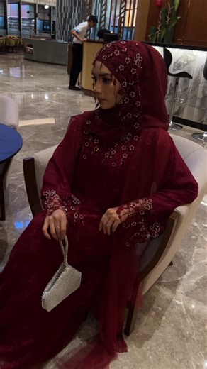 𝑳𝒂𝑽𝒆𝒍𝒍𝒂® ABAYA OFFICIAL (HQ) on Instagram: "Amaya Luxe in Maroon ✨ . Purchase Via Website : www.lavella.com.my | 012-974 1866 Or u may simply click link at bio. #abaya #abayaexclusive #jubah #jubahexclusive #fyp"