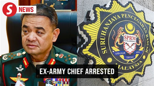 Former Army Chief Jen Tan Sri Muhammad Hafizuddeain Jantan has been arrested by the Malaysian Anti-Corruption Commission (MACC). He and his two wives were arrested on Wednesday (Jan 7) night after presenting themselves at the MACC headquarters in Putrajaya to give statements in connection with an ongoing probe involving military contract tenders. Read more at https://tinyurl.com/4km8kv7w WATCH MORE: https://thestartv.com/c/news SUBSCRIBE: https://cutt.ly/TheStar LIKE: https://fb.com/TheStarOnlin