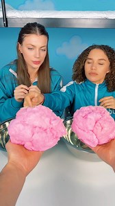 1M views · 7.8K reactions | Left or Right! Squid game - challenge #reelsvideoシ #reelsviralシ #reelsfbシ #reelsvideo #reelsviral #squidgame #funnyreels #challenge | Mariana ZD | Facebook