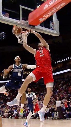 Zion Williamson finds Karlo Matkovic for alley-oop from DEEP #pelicans #mavericks #highlights